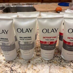 Olay Skincare Bundle 8pc - Balancing Cleanser + Detoxifying Scrub NEW